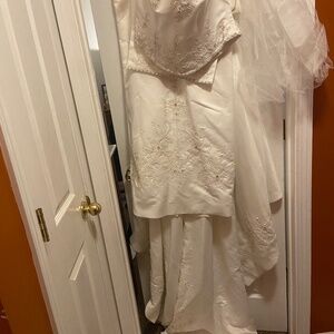 Wedding dress